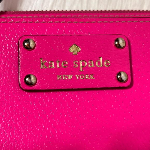 Kate Spade Lg Wallet Wristlet Pink Leather - Picture 2 of 4